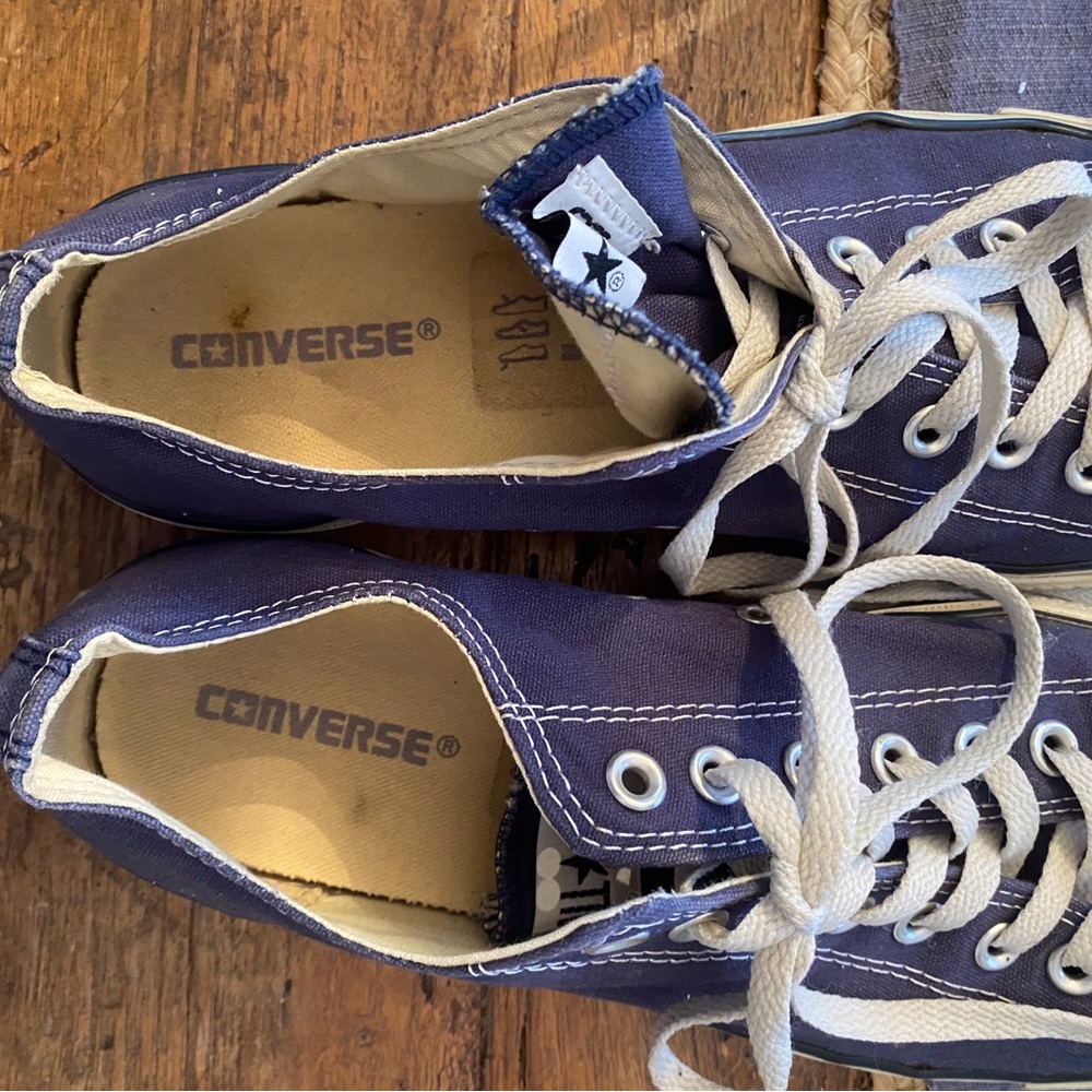 ConverseChuck Taylor Low Tops.  Navy Men’s 11 Womens 13‎ - Picture 5 of 8